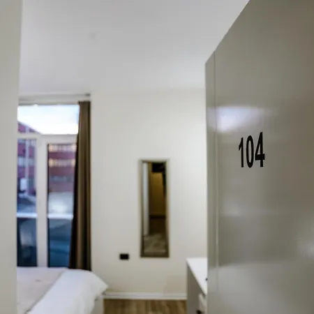 Pllaha Hotel Korce