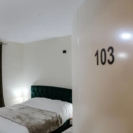 Pllaha Hotel Korce
